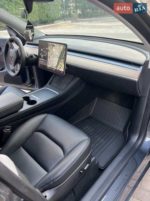 Внедорожник / Кроссовер Tesla Model Y 2021 в Змиеве фото 14 Внедорожник / Кроссовер Tesla Model Y 2021 в Змиеве