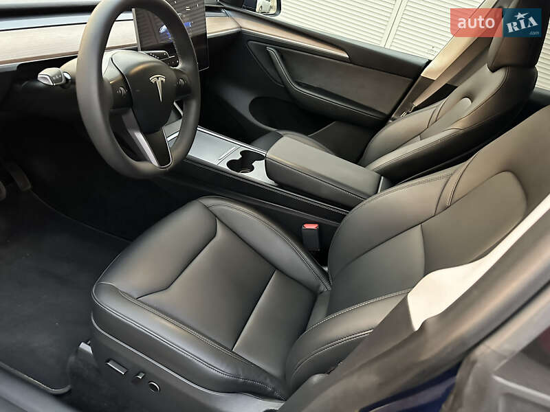 Позашляховик / Кросовер Tesla Model Y 2023 в Дніпрі