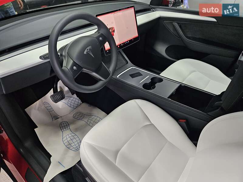 Позашляховик / Кросовер Tesla Model Y 2023 в Києві