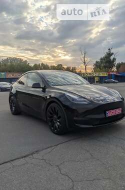 Внедорожник / Кроссовер Tesla Model Y 2022 в Киеве