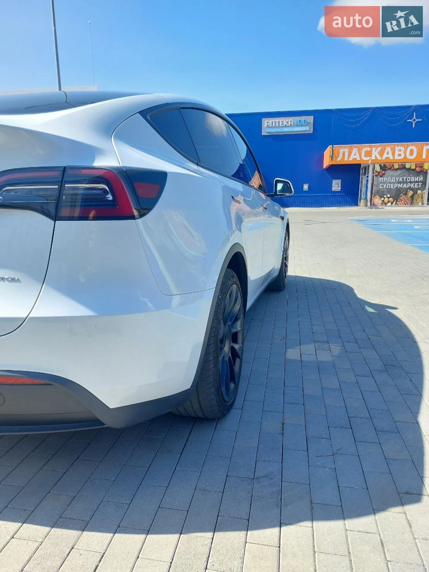2023 Tesla Model Y - мініатюра 4
