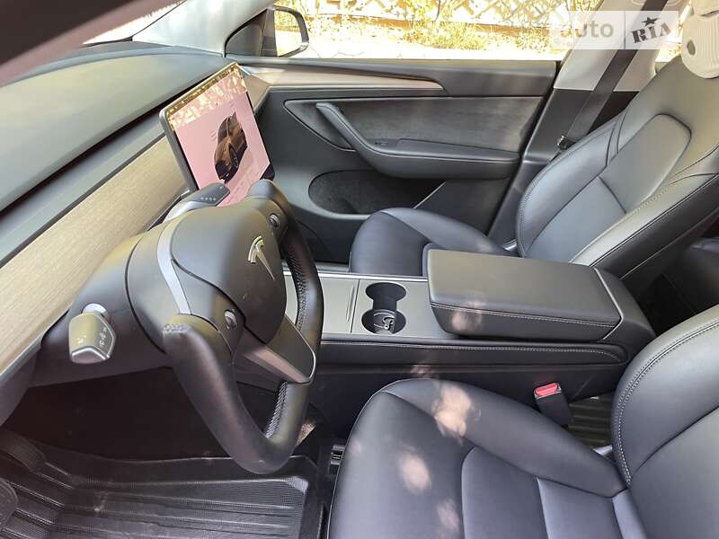 Внедорожник / Кроссовер Tesla Model Y 2023 в Хмельницком
