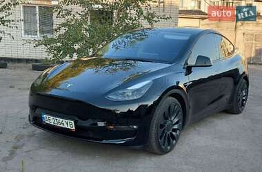 Tesla Model Y 2023