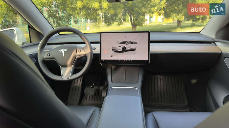 Внедорожник / Кроссовер Tesla Model Y 2023 в Днепре