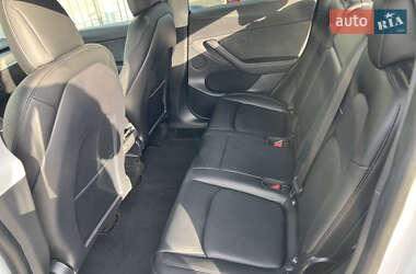 Внедорожник / Кроссовер Tesla Model Y 2021 в 