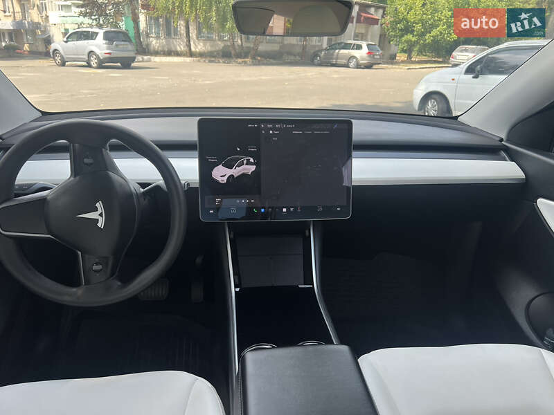 Внедорожник / Кроссовер Tesla Model Y 2020 в Тернополе