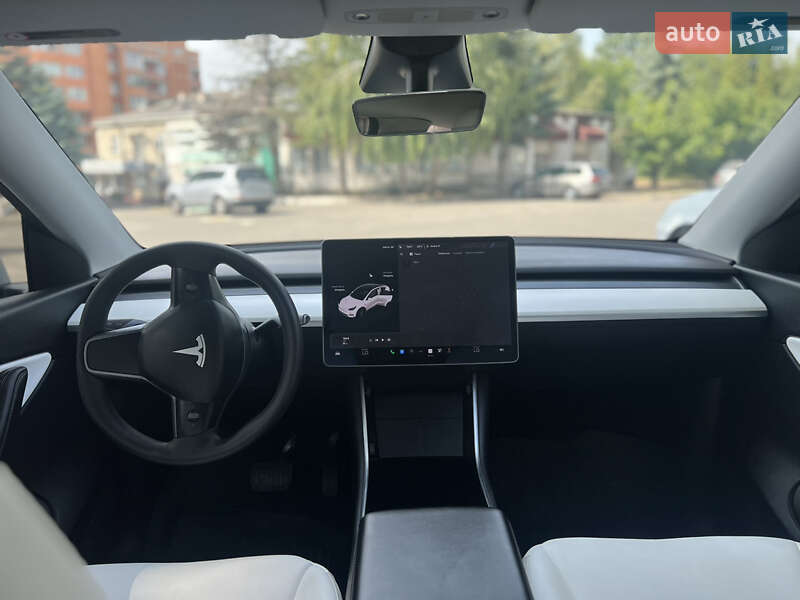 Внедорожник / Кроссовер Tesla Model Y 2020 в Тернополе