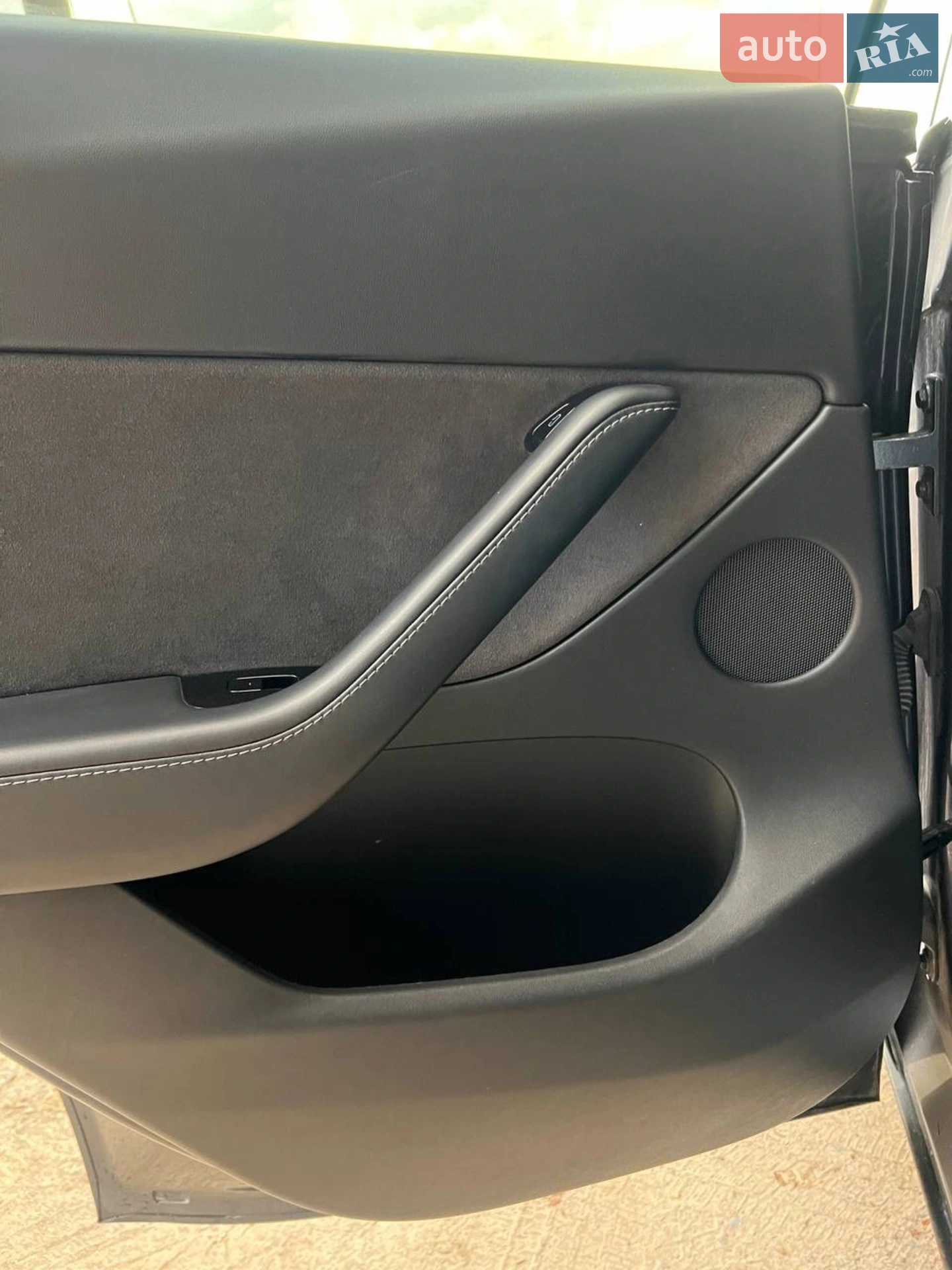2020 Tesla Model Y - мініатюра 13