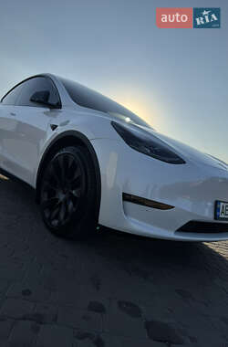 Внедорожник / Кроссовер Tesla Model Y 2023 в 