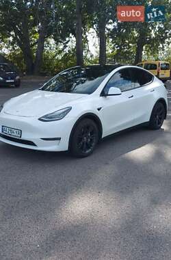 Tesla Model Y 2020