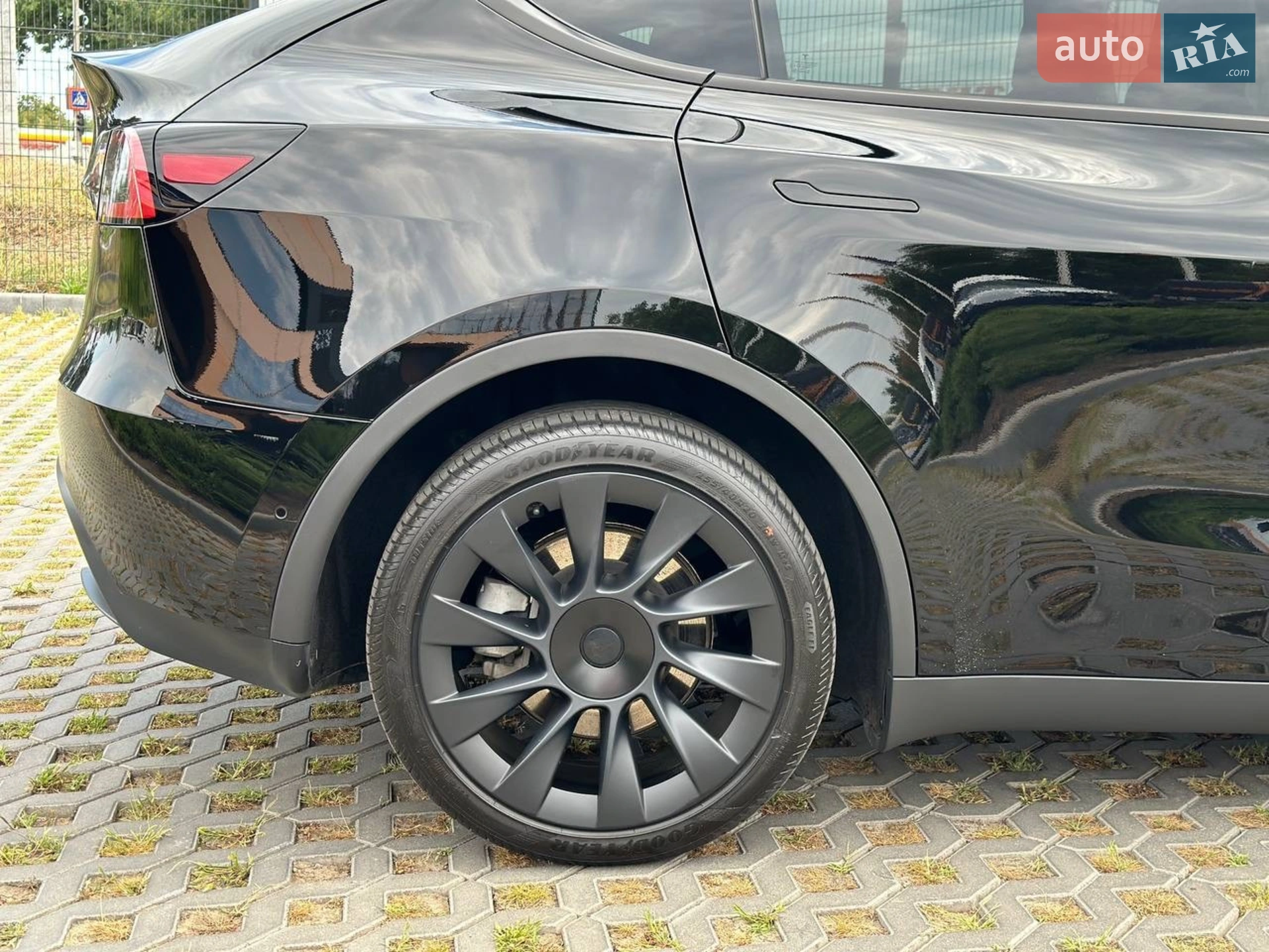 2021 Tesla Model Y - мініатюра 9