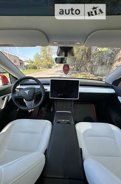 Внедорожник / Кроссовер Tesla Model Y 2022 в 