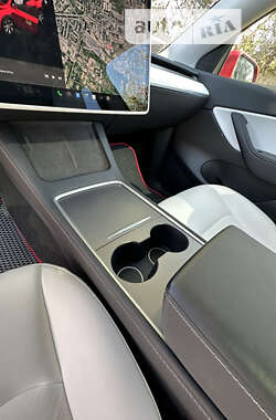 Внедорожник / Кроссовер Tesla Model Y 2022 в 