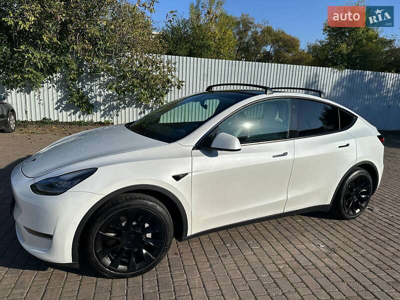 Внедорожник / Кроссовер Tesla Model Y 2021 в Ивано-Франковске