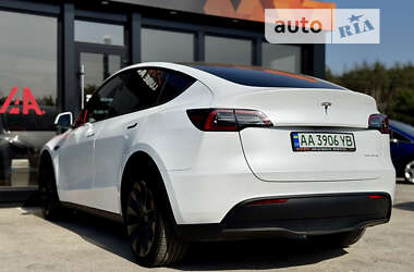 Внедорожник / Кроссовер Tesla Model Y 2023 в Киеве