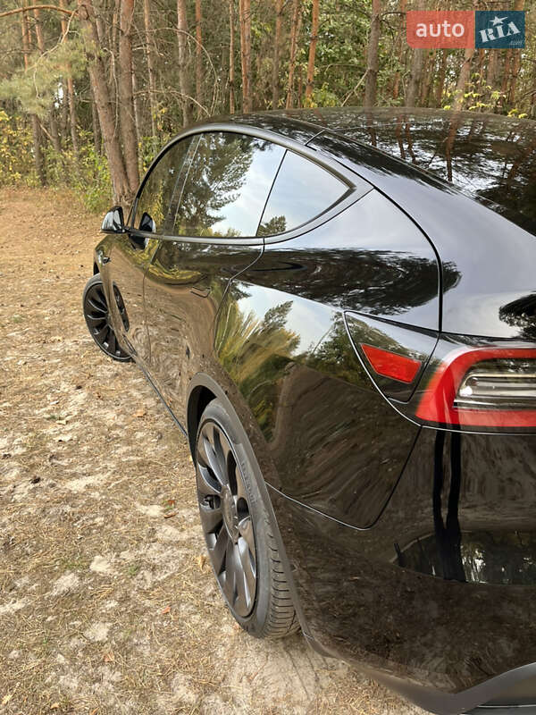 Внедорожник / Кроссовер Tesla Model Y 2021 в Полтаве