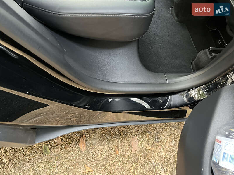 Внедорожник / Кроссовер Tesla Model Y 2021 в Полтаве