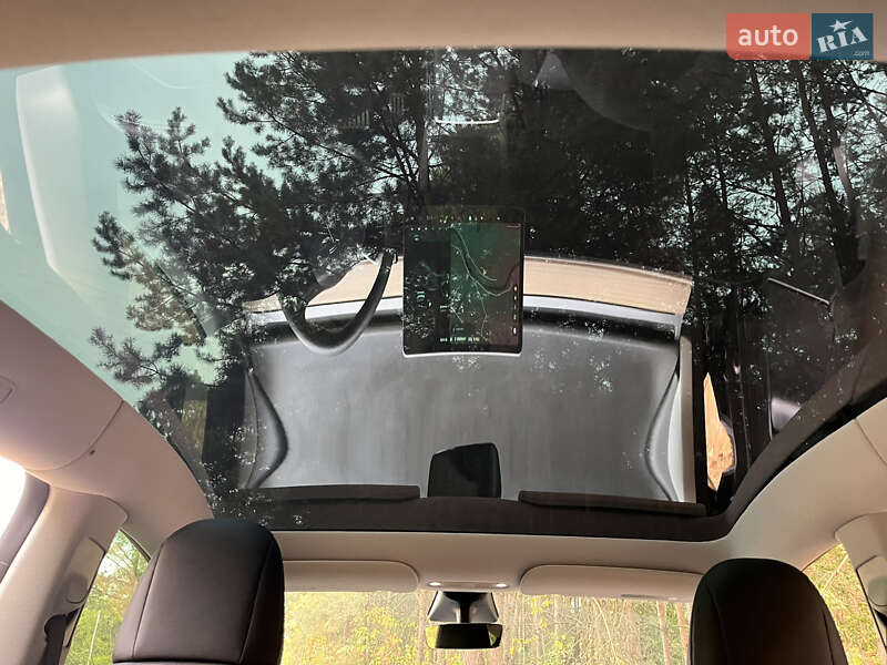 Внедорожник / Кроссовер Tesla Model Y 2021 в Полтаве