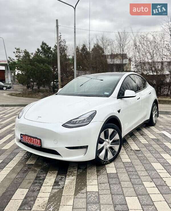 Позашляховик / Кросовер Tesla Model Y 2021 в Києві