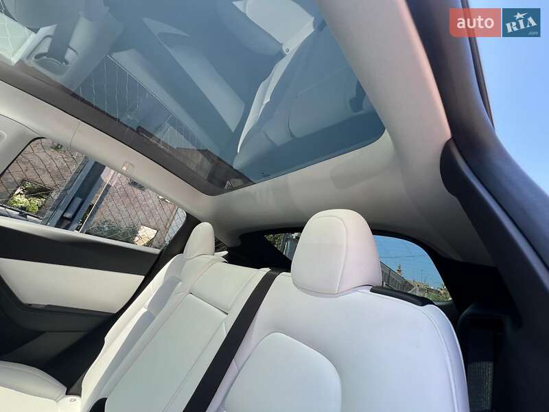 Внедорожник / Кроссовер Tesla Model Y 2020 в Виннице