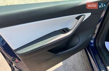 Внедорожник / Кроссовер Tesla Model Y 2020 в 