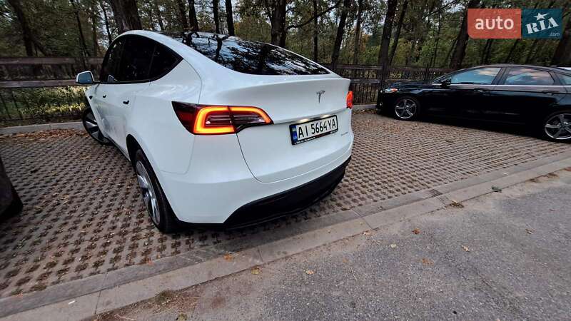 Позашляховик / Кросовер Tesla Model Y 2020 в Києві