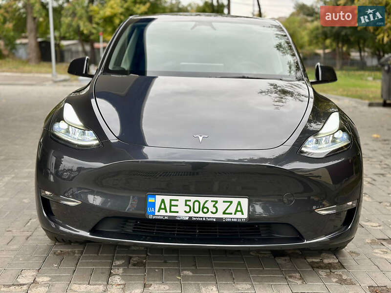 Позашляховик / Кросовер Tesla Model Y 2024 в Дніпрі