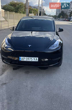 Позашляховик / Кросовер Tesla Model Y 2023 в 