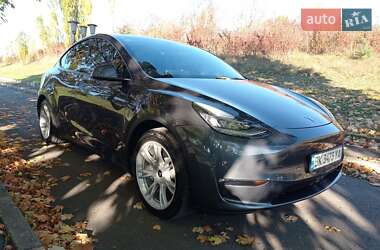 Внедорожник / Кроссовер Tesla Model Y 2021 в Ровно