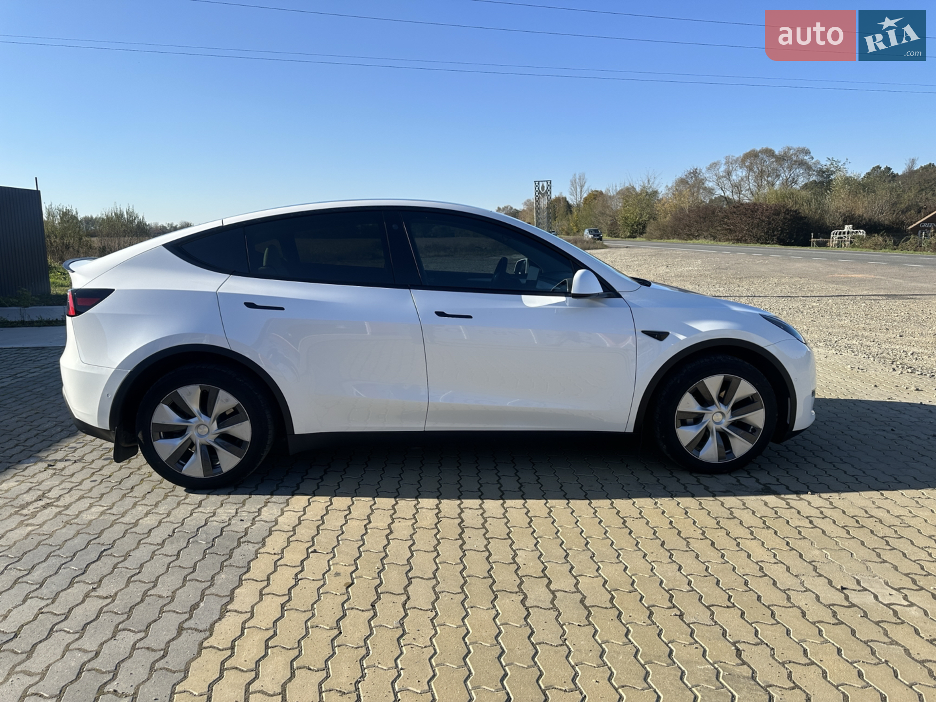 2022 Tesla Model Y - мініатюра 5