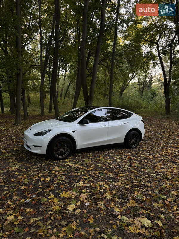 Внедорожник / Кроссовер Tesla Model Y 2022 в Тернополе фото 11 Внедорожник / Кроссовер Tesla Model Y 2022 в Тернополе