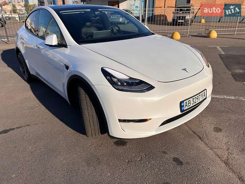 Позашляховик / Кросовер Tesla Model Y 2021 в Вінниці