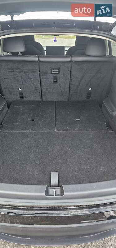 Позашляховик / Кросовер Tesla Model Y 2023 в Звягелі