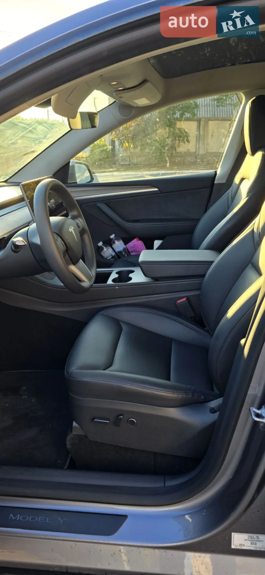 2023 Tesla Model Y - мініатюра 3