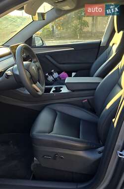 Внедорожник / Кроссовер Tesla Model Y 2023 в 