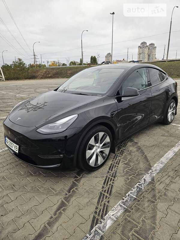 Позашляховик / Кросовер Tesla Model Y 2022 в Києві