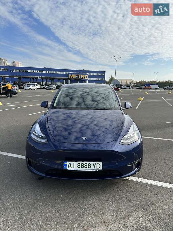Позашляховик / Кросовер Tesla Model Y 2023 в Києві