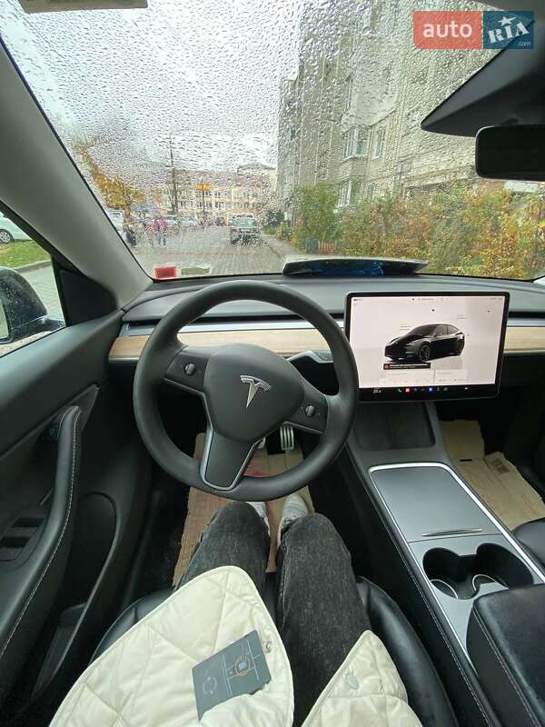 Внедорожник / Кроссовер Tesla Model Y 2022 в Львове
