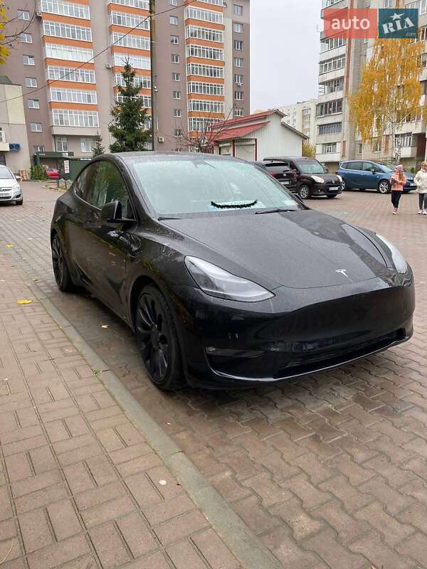 Внедорожник / Кроссовер Tesla Model Y 2022 в Львове
