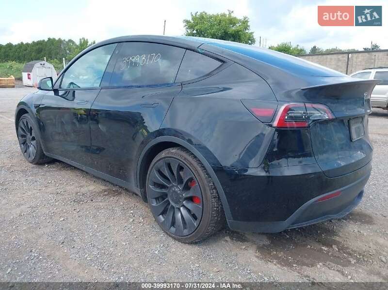 Внедорожник / Кроссовер Tesla Model Y 2022 в Львове