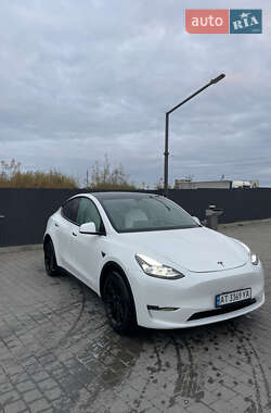 Внедорожник / Кроссовер Tesla Model Y 2021 в 