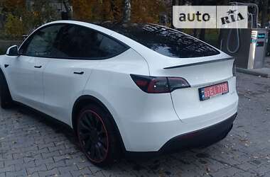 Внедорожник / Кроссовер Tesla Model Y 2022 в Черновцах