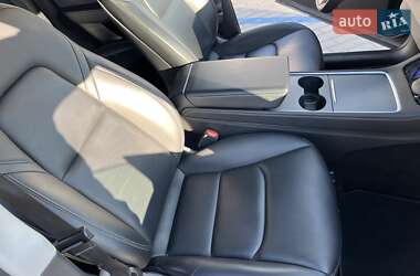 Внедорожник / Кроссовер Tesla Model Y 2021 в Житомире