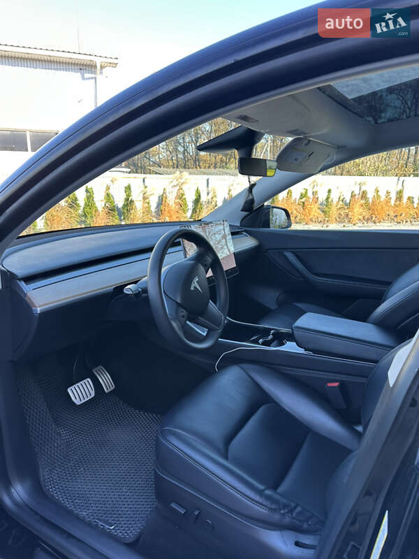 Позашляховик / Кросовер Tesla Model Y 2020 в Луцьку