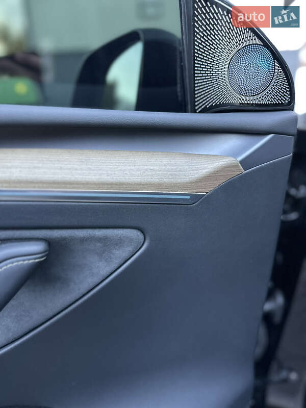 Позашляховик / Кросовер Tesla Model Y 2022 в Кривому Розі