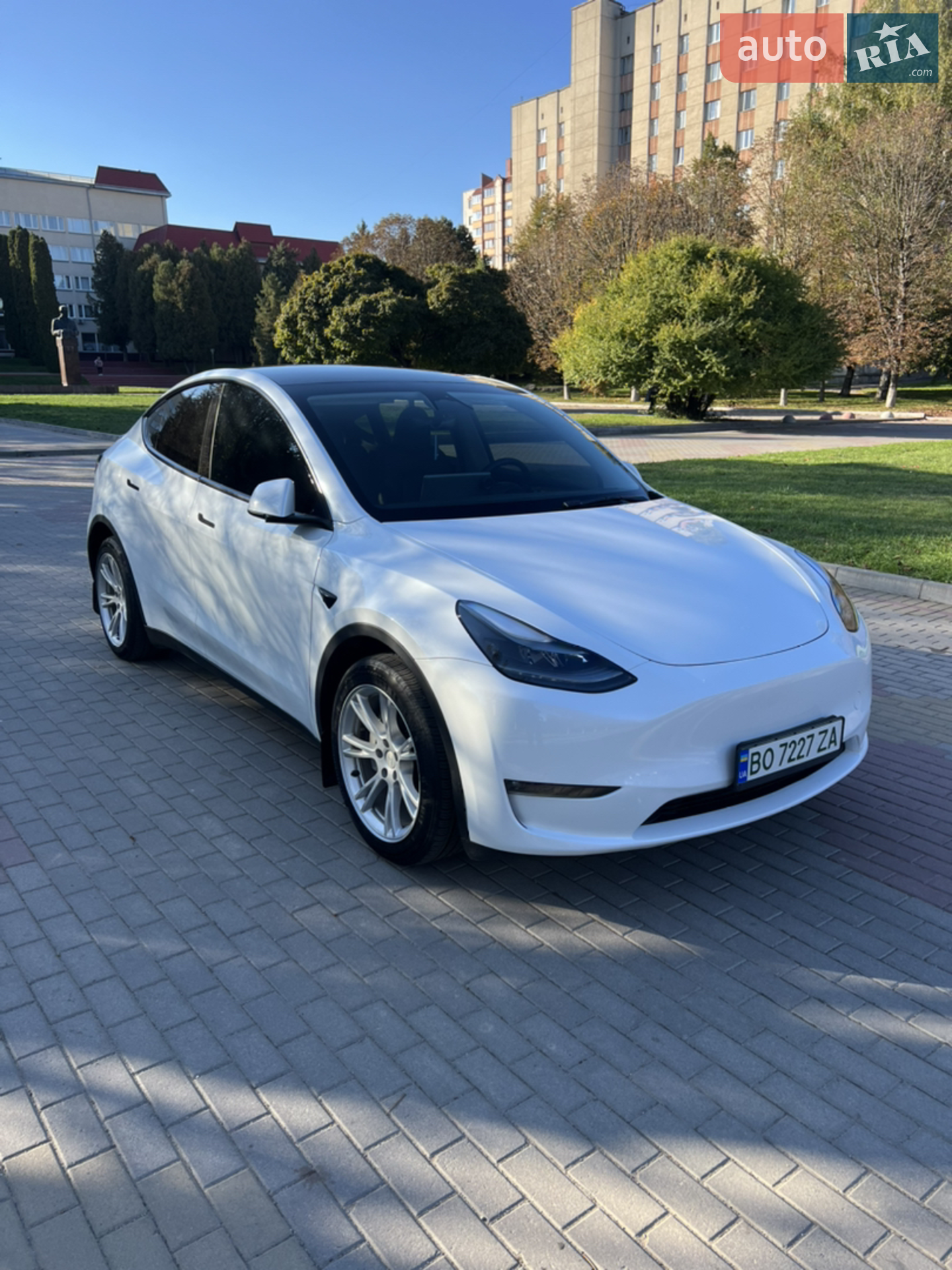 2022 Tesla Model Y - мініатюра 2