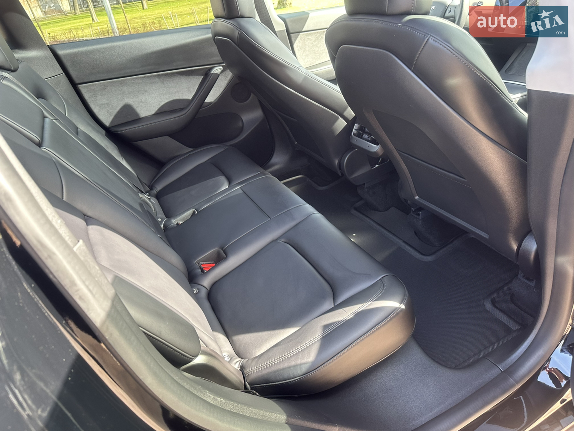 2021 Tesla Model Y - мініатюра 9