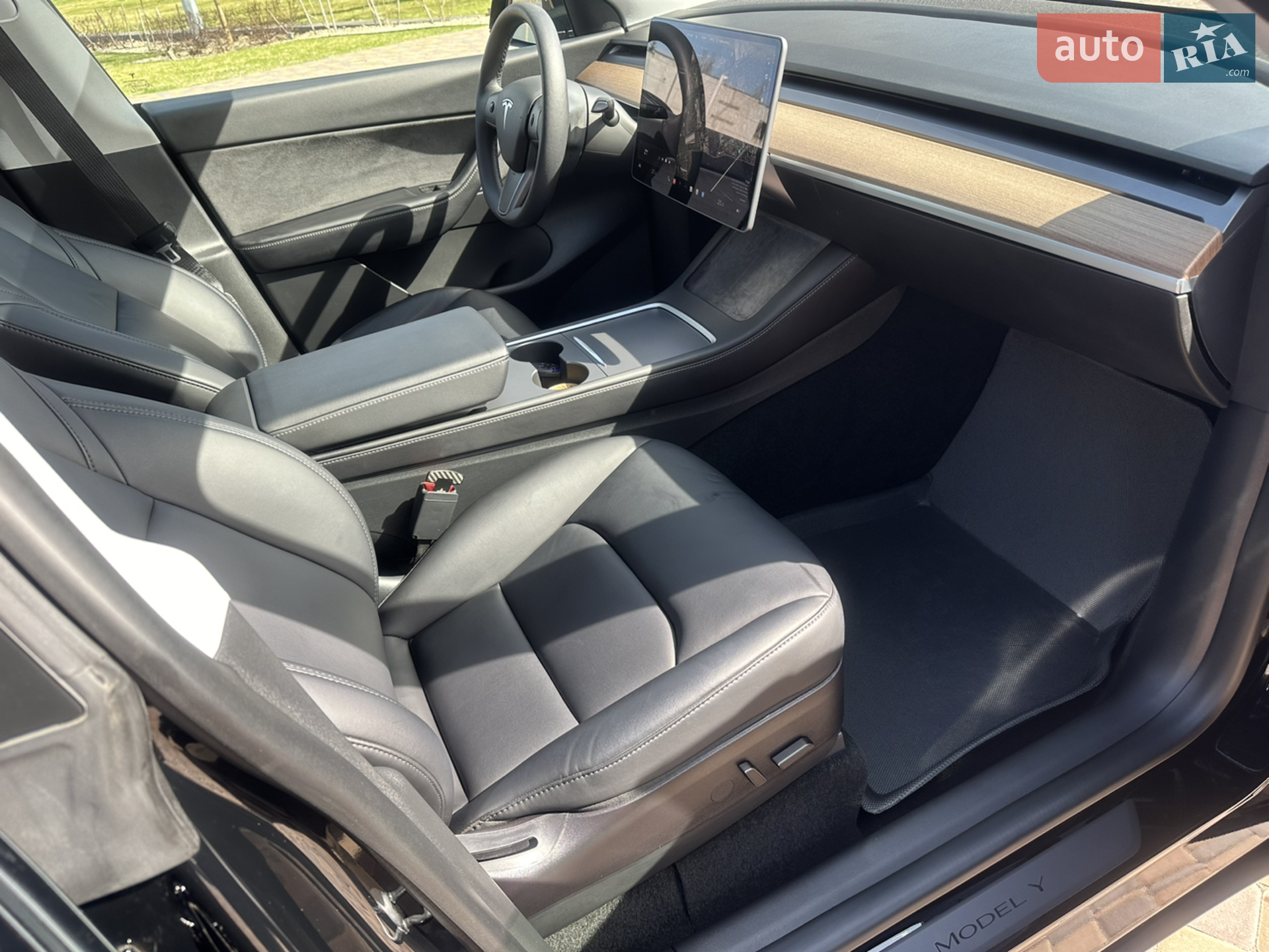 2021 Tesla Model Y - мініатюра 10