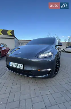 Tesla Model Y 2021