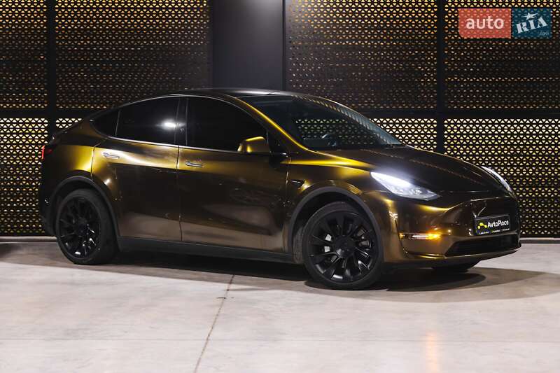 Позашляховик / Кросовер Tesla Model Y 2021 в Луцьку